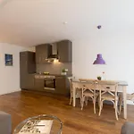 Pazific - Versteck am Strom